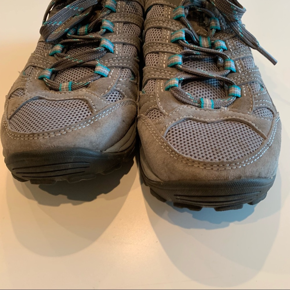 Women’s Eddie Bauer Hiking Shoes - Picture 4 of 7
